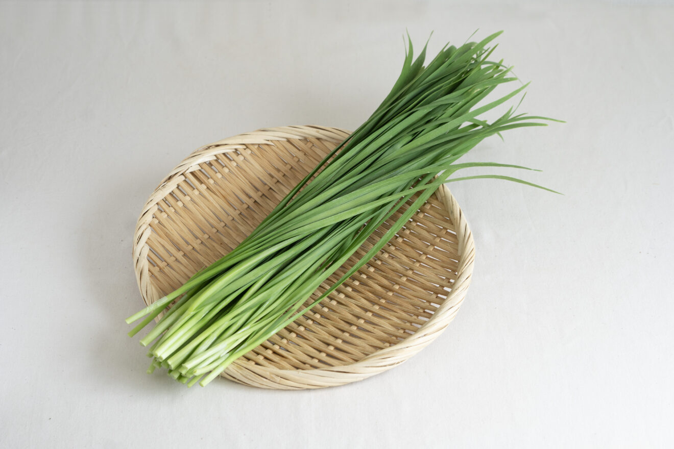 にら 100g | 坂ノ途中Onlineshop | 出会う、味わう、季節の暮らし。