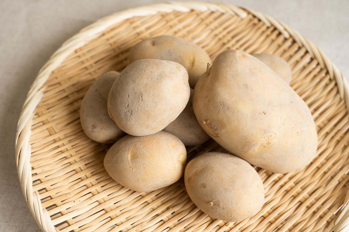 じゃがいも・品種おまかせ 1kg（6～15個程度）[一回お届け] | 坂