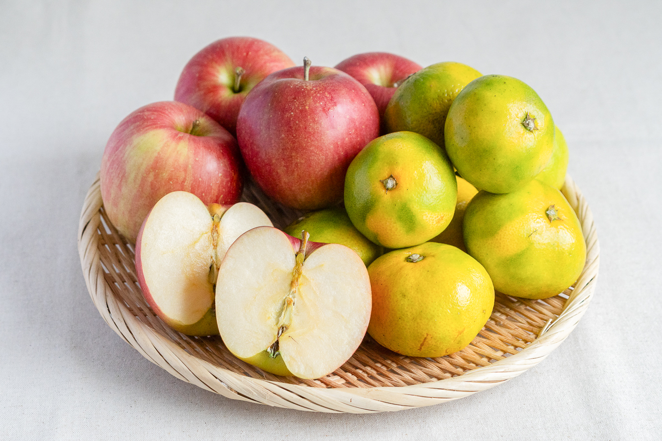 セット特別価格】旬のくだもの2種セット（りんご、みかん） | 坂ノ途中