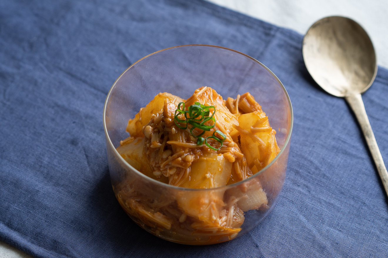 えのき2種セット | 坂ノ途中 | サステナブルな有機野菜と食品通販