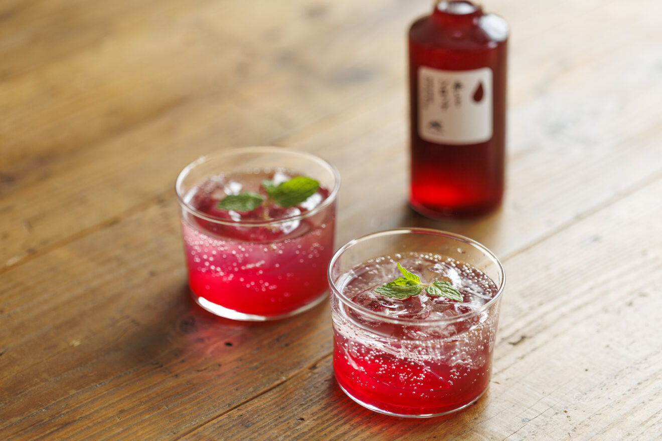 赤しそシロップ(農薬不使用)　300ml×9本 赤しそシロップ(農薬不使用) 300ml×3本 - メルカリ