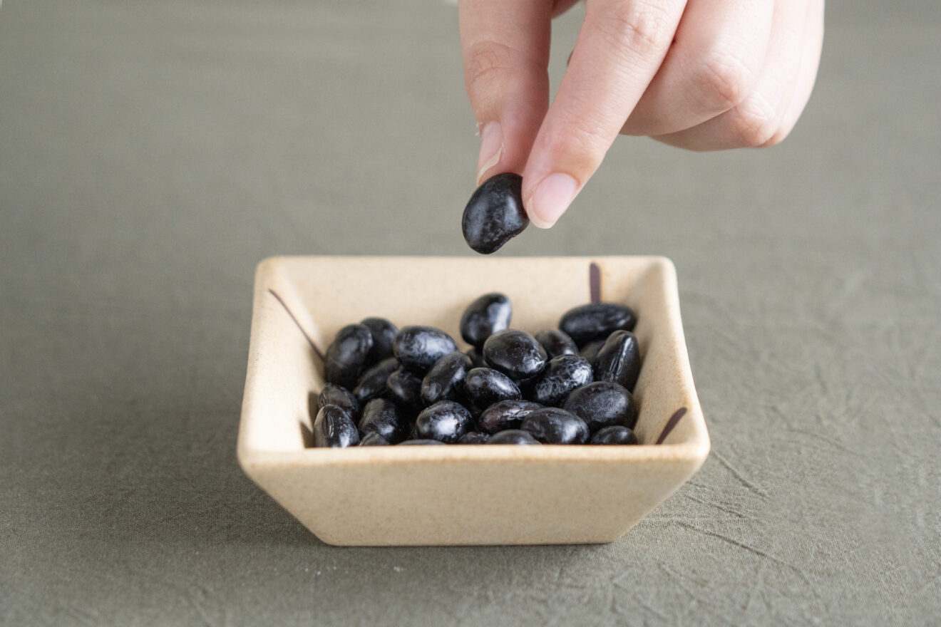 ほの甘蒸し豆おやつ（あずき、くろまめ） | 坂ノ途中