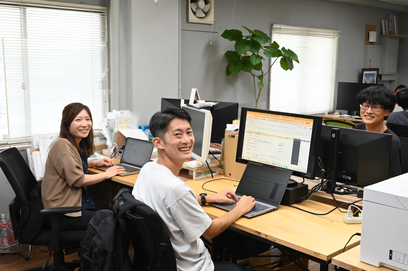 学習机と椅子 取引先決まりました AORTD 学習チェア デスクチェア 学習 